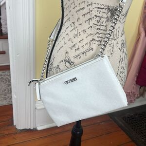*Guess* True White Silver Chain Monogram Double Zip Crossbody Messenger Bag EUC!